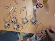 VÁNOČNÍ DÍLNIČKY